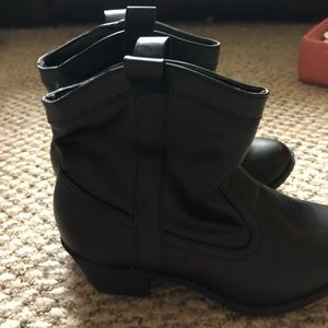 Black boots